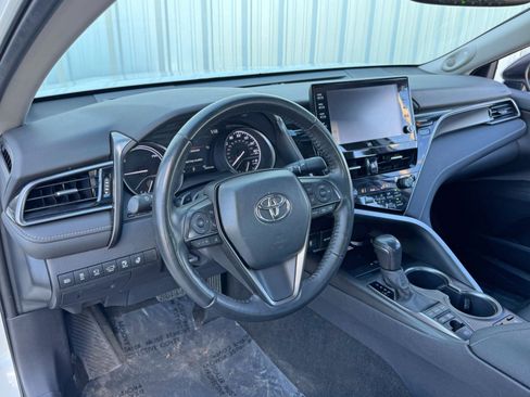 Used 2023 Toyota Camry XSE w/ Navigation Package image 12