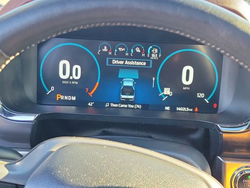 Used 2023 Ford F150 Lariat w/ Equipment Group 502A High image 26