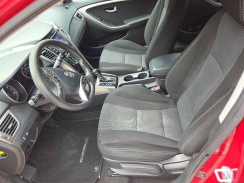Used 2014 Hyundai Elantra GT FWD image 17