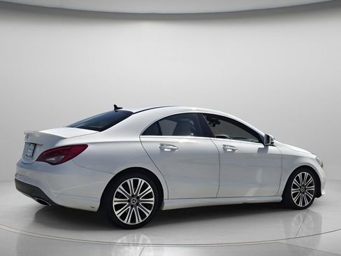 Used 2018 Mercedes-Benz CLA 250 image 7