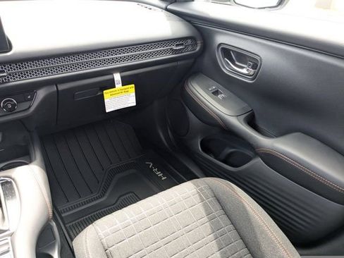 New 2026 Honda HR-V Sport image 17