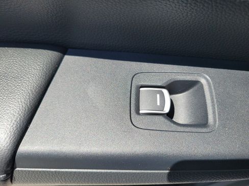 Used 2024 Honda CR-V EX-L image 16