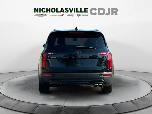 Used 2021 Kia Telluride EX w/ EX Premium Package AWD/4WD image 4