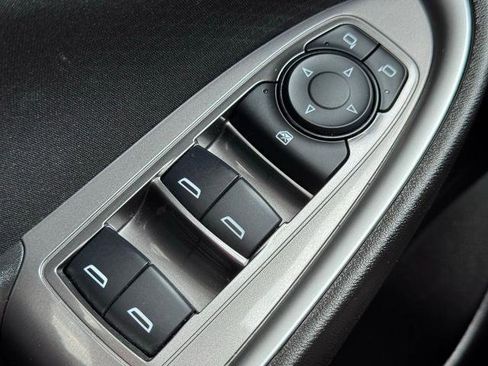 Used 2025 Chevrolet Malibu LS FWD image 26