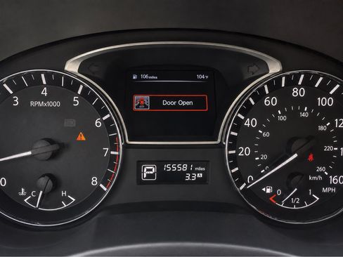 Used 2014 Nissan Pathfinder Platinum w/ Platinum Premium Package FWD image 12