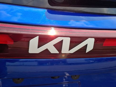Used 2024 Kia Seltos S AWD/4WD image 31