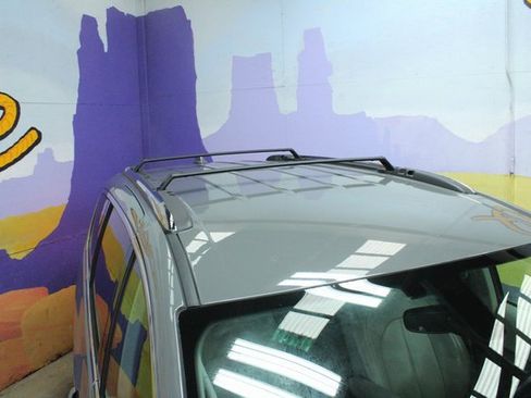 Used 2020 Chrysler Pacifica Touring-L image 2