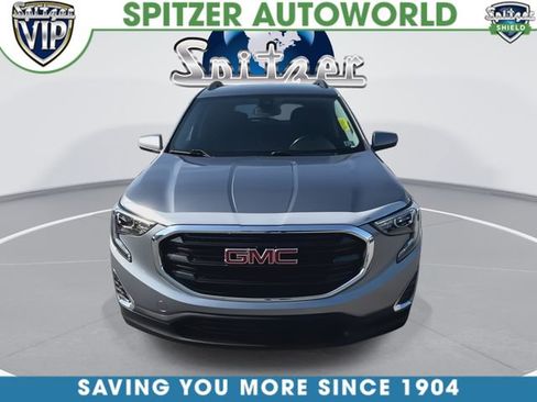 Used 2020 GMC Terrain SLE w/ Driver Convenience Package AWD/4WD image 3