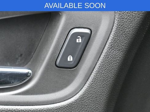 Used 2015 Chevrolet Colorado Z71 AWD/4WD image 15