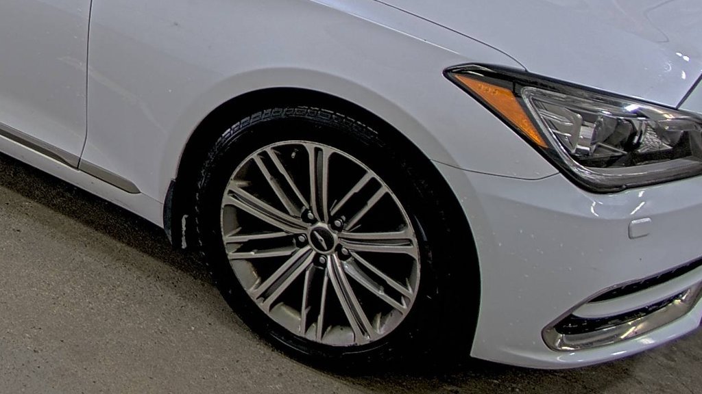 Used 2018 Genesis G80 3.8 AWD/4WD image 10