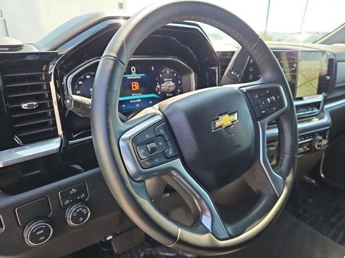 Used 2026 Chevrolet Silverado 1500 LT RWD image 11