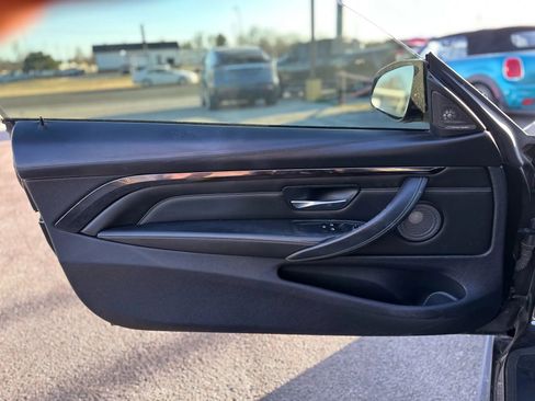 Used 2015 BMW M4 Coupe image 18