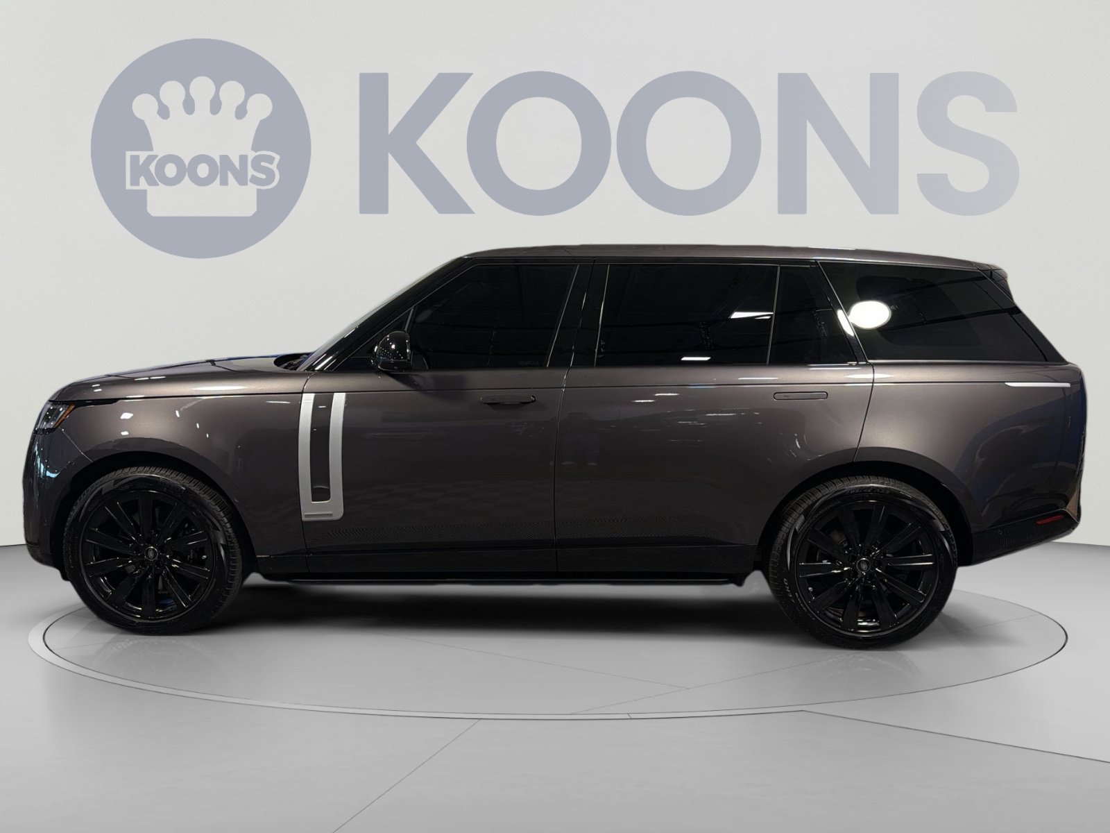 Used 2025 Land Rover Range Rover Long Wheelbase Autobiography AWD/4WD image 2