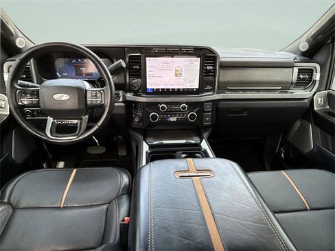Certified 2023 Ford F450 Platinum w/ FX4 Off-Road Package image 14