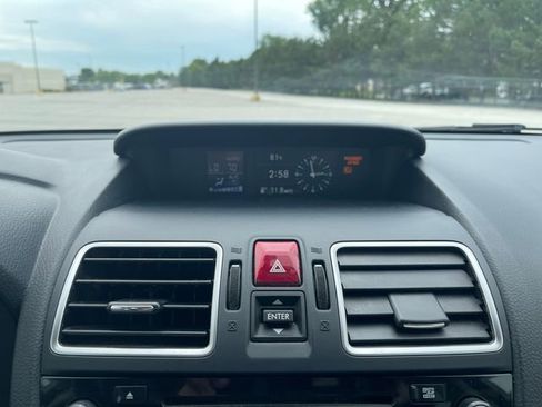 Used 2018 Subaru Forester 2.5i Touring w/ Popular Package #3B AWD/4WD image 26