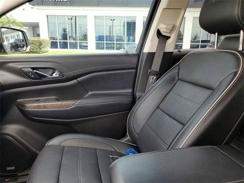 Used 2021 GMC Acadia Denali w/ Denali Technology Package image 33