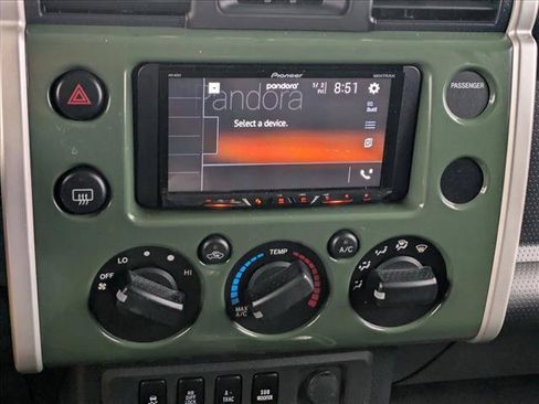 Used 2010 Toyota FJ Cruiser 4WD image 14