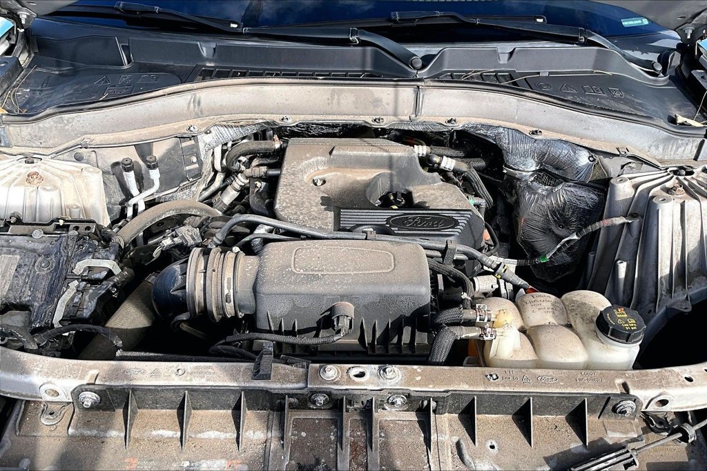 Used 2020 Ford Explorer XLT w/ Equipment Group 202A RWD image 9