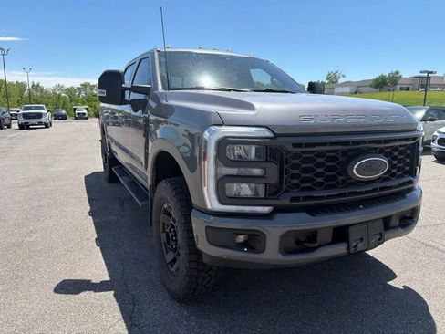 Used 2024 Ford F250 Lariat w/ Sport Appearance Package AWD/4WD image 7