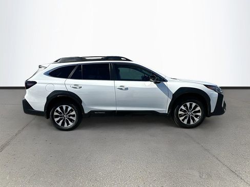 Used 2023 Subaru Outback Limited image 8