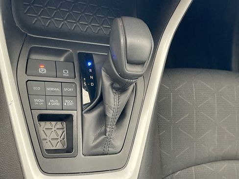 Certified 2025 Toyota RAV4 XLE AWD/4WD image 20