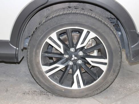 Used 2024 Mitsubishi Eclipse Cross SE image 47