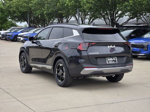 New 2026 Kia Sportage EX FWD image 3