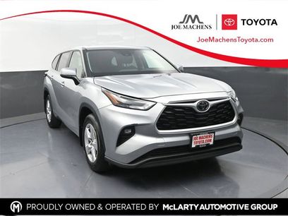 Used 2024 Toyota Highlander LE