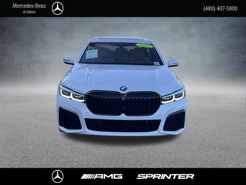 Used 2022 BMW 740i w/ M Sport Package RWD image 2