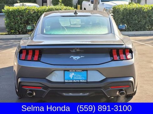Used 2025 Ford Mustang Premium image 6