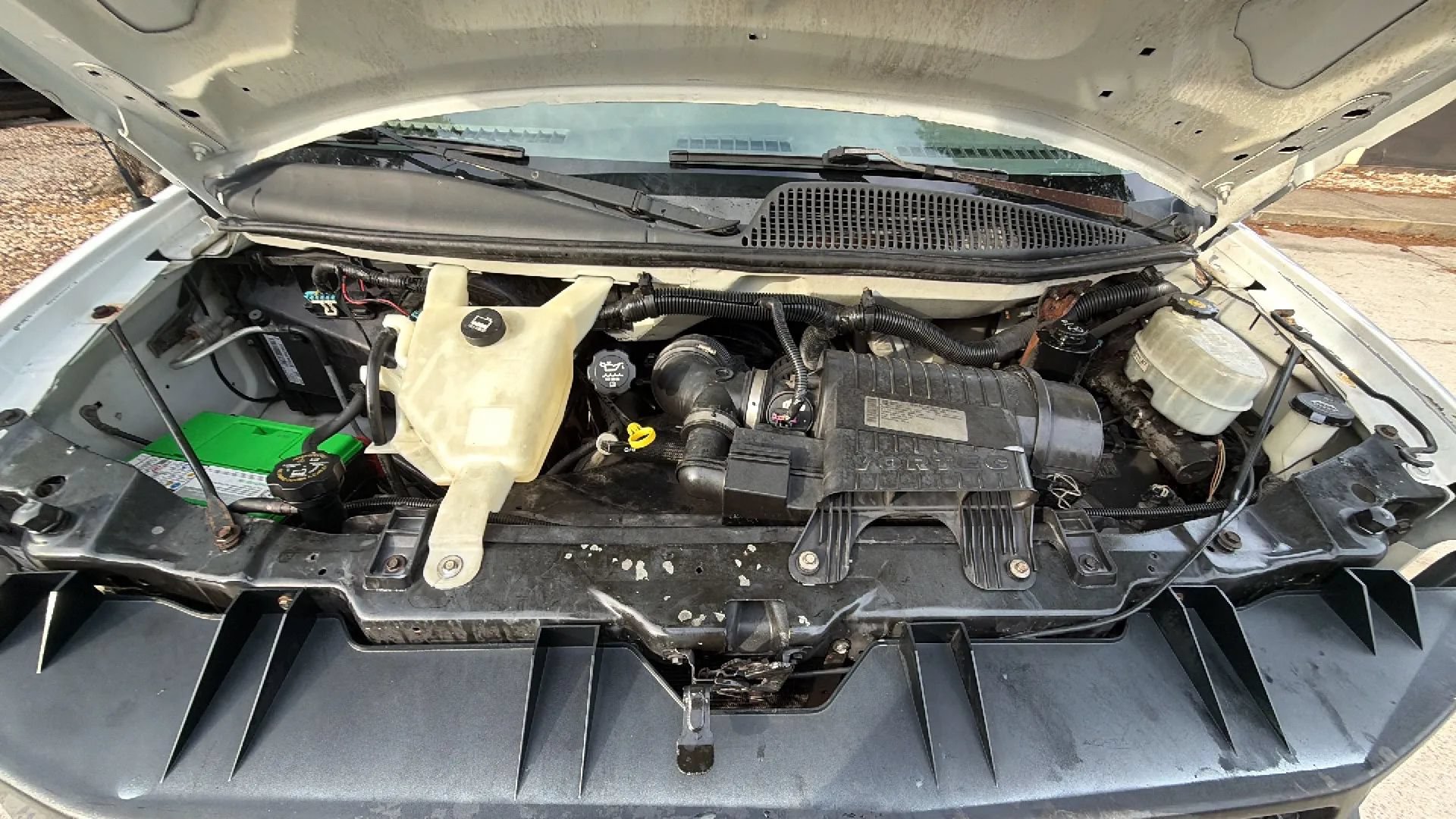 Used 2010 Chevrolet Express 2500 RWD image 21
