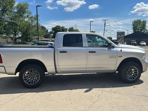 Used 2016 RAM 1500 Express w/ Popular Equipment Group AWD/4WD image 6