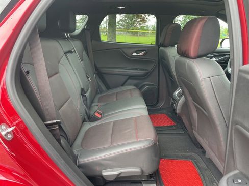 Used 2022 Chevrolet Blazer RS w/ Enhanced Convenience Package FWD image 15
