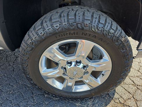 Used 2006 Chevrolet Silverado 2500 LT w/ Heavy-Duty Power Package AWD/4WD image 15