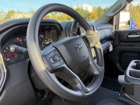 New 2026 Chevrolet Silverado 2500 Custom w/ Custom Value Package image 9