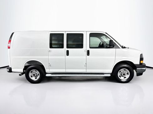 Used 2025 GMC Savana 2500 w/ Driver Convenience Package RWD image 16