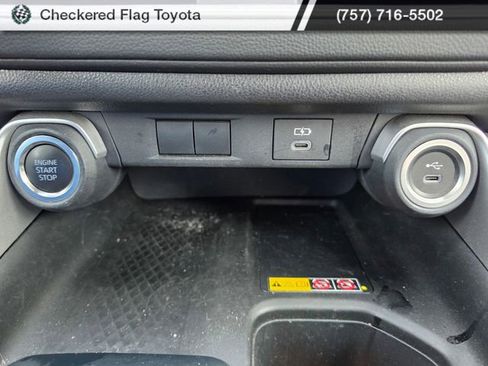 Used 2024 Toyota Grand Highlander AWD image 18