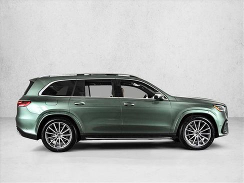 New 2026 Mercedes-Benz GLS 580 4MATIC image 4