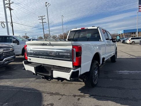 Used 2024 Ford F250 Limited image 5