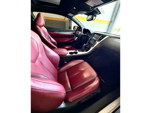 Used 2018 INFINITI Q60 Red Sport 400 w/ Sensory Package 3.0T Sport RWD image 17