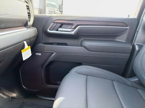 New 2026 GMC Sierra 2500 SLT w/ SLT Premium Package AWD/4WD image 22