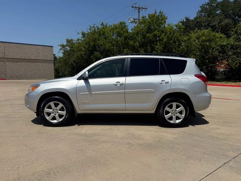 Used 2008 Toyota RAV4 Limited w/ Tow Prep Pkg FWD image 3