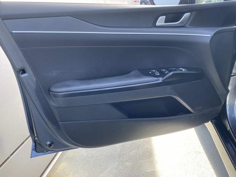 Used 2023 Kia K5 LXS image 15