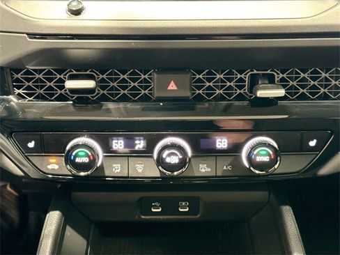 Used 2023 Honda Accord EX-L image 13