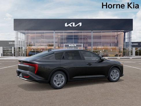 New 2025 Kia K4 LX image 6