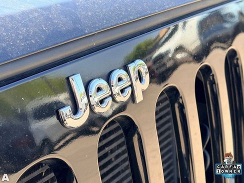 Used 2013 Jeep Wrangler Sport AWD/4WD image 8