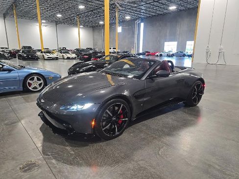 Used 2021 Aston Martin V8 Vantage Roadster RWD image 1