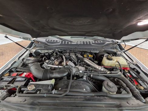 Certified 2019 Ford F250 Lariat w/ Chrome Package image 29