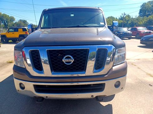 Used 2012 Nissan NV 3500 SL w/ Technology Pkg image 2