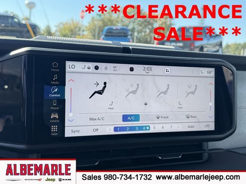 Used 2025 Jeep Wrangler Unlimited Sahara w/ Safety Group image 22